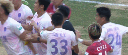 半场:延边龙鼎0-0陕西联合,双方难觅良机,冯伯元染红